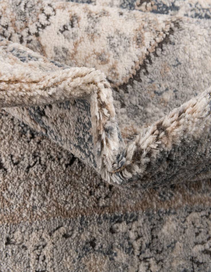 Detail image of  5' 3 x 7' 7 Oregon Rug