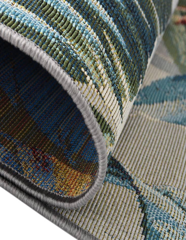 Detail image of  2' x 3'  Washable Botanical Indoor / Outdoor Rug