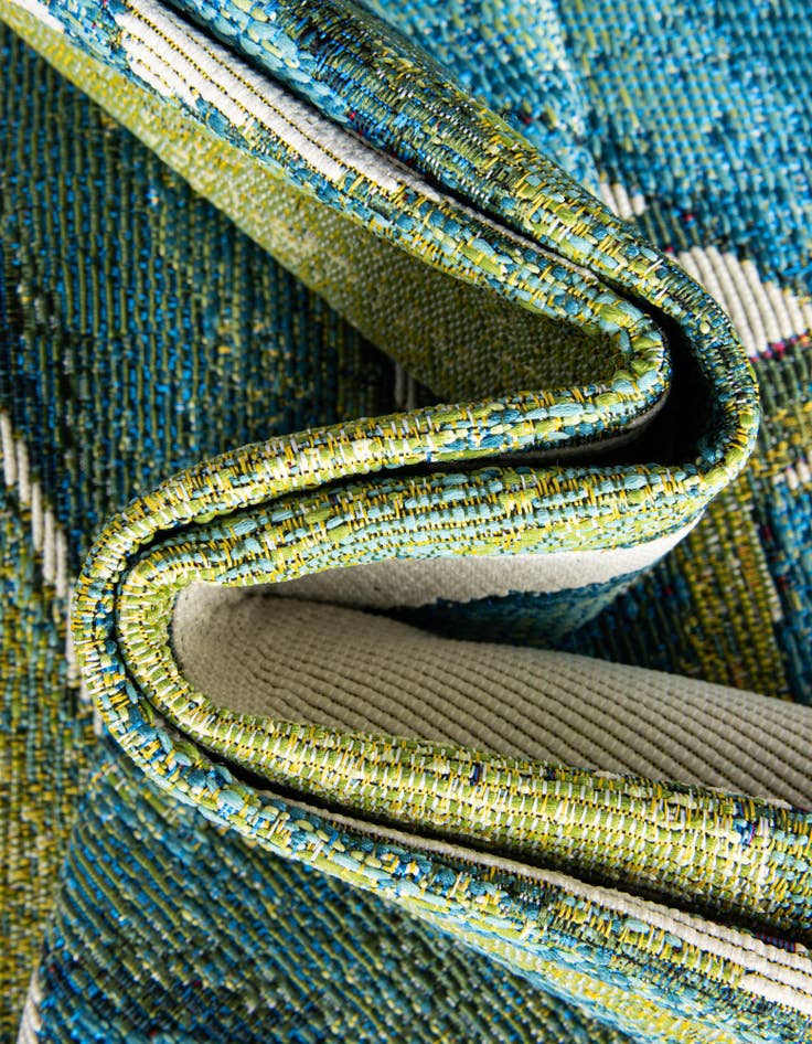 Detail image of  4' x 6'  Washable Botanical Indoor / Outdoor Rug