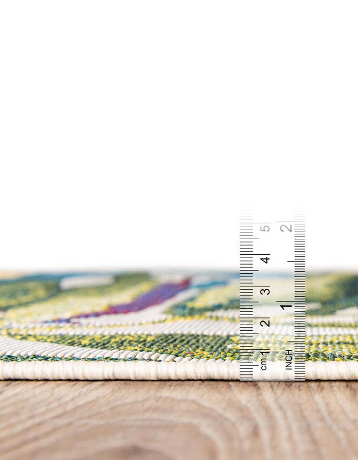 Detail image of  3' 3 x 5' 3  Washable Botanical Indoor / Outdoor Rug