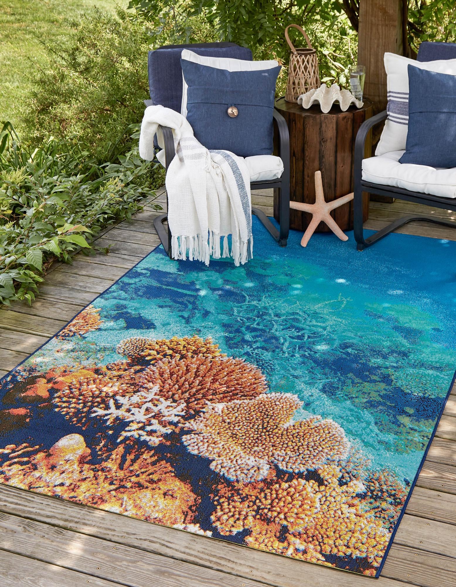 Multicolor 5' 3 x 8' Coastal Indoor / Outdoor Rug | Rugs.com