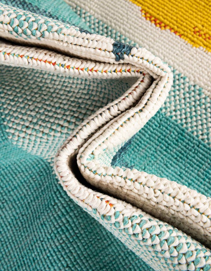 Detail image of  7' 10 x 10'  Washable Coastal Indoor / Outdoor Rug