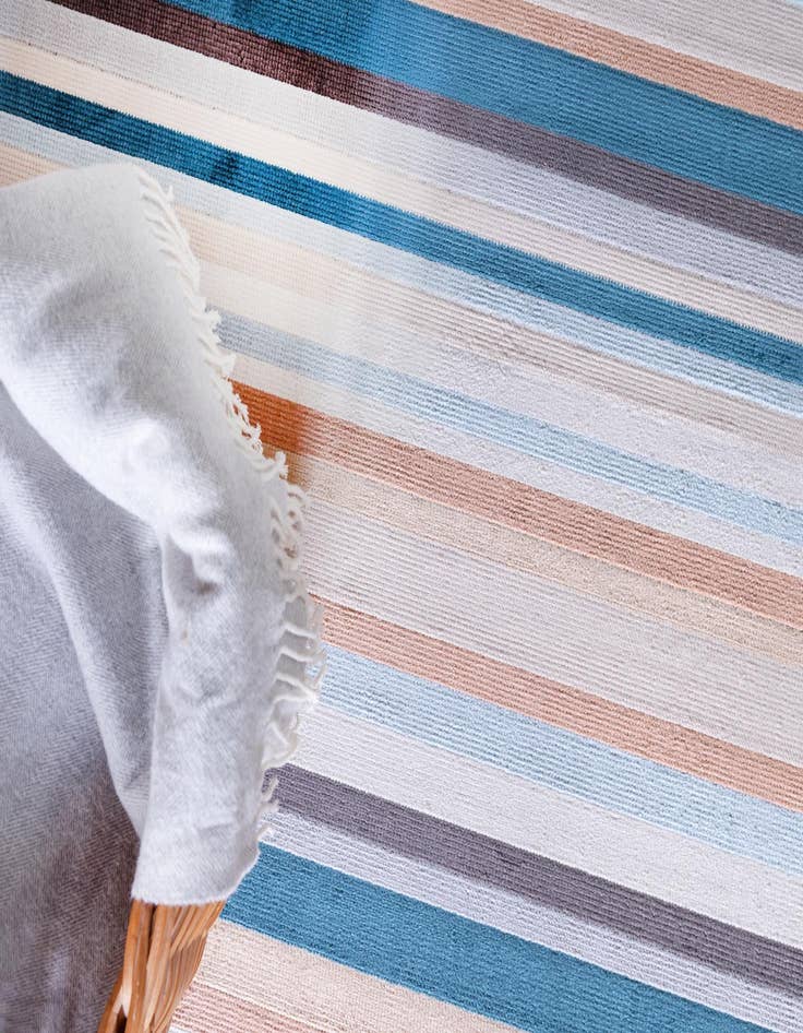 Detail image of  8' x 10'  Washable Haven Indoor / Outdoor Rug