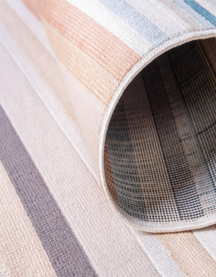 Detail image of  8' x 10'  Washable Haven Indoor / Outdoor Rug