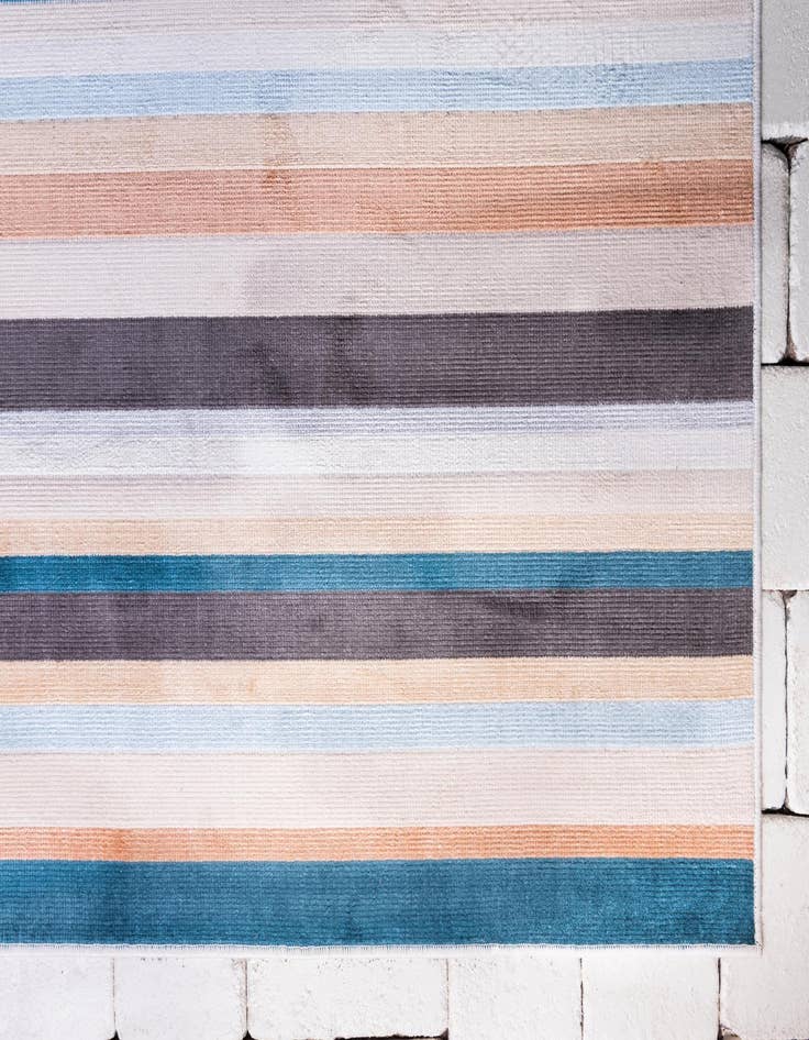 Detail image of  8' x 10'  Washable Haven Indoor / Outdoor Rug