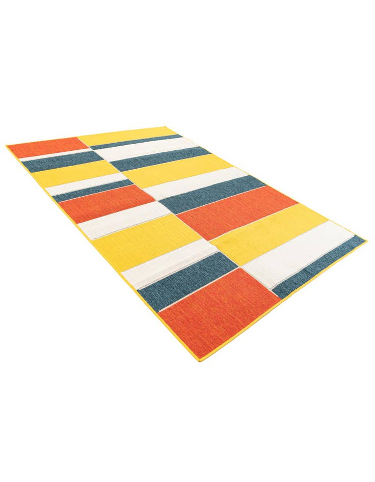 Detail image of  5' 3 x 7' 6  Washable Modern Indoor / Outdoor Rug