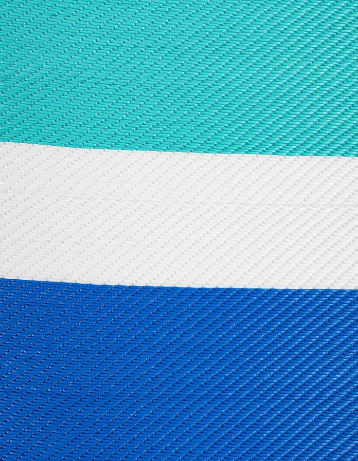 Detail image of  4' x 6'  Washable Modern Indoor / Outdoor Rug