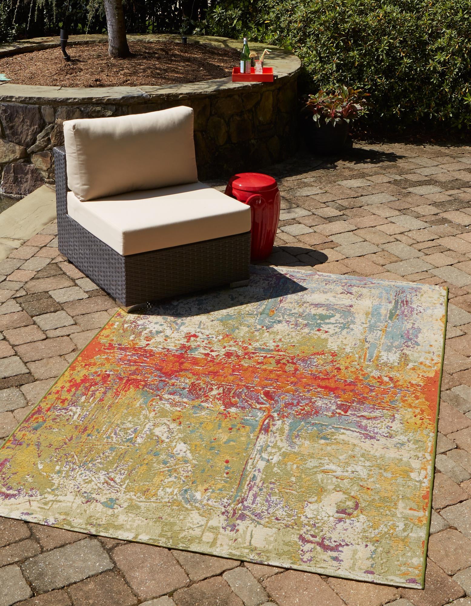 Multicolor 4' x 6' Modern Indoor / Outdoor Rug | Rugs.com