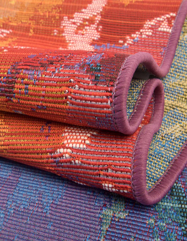 Detail image of  7' x 10'  Washable Modern Indoor / Outdoor Rug