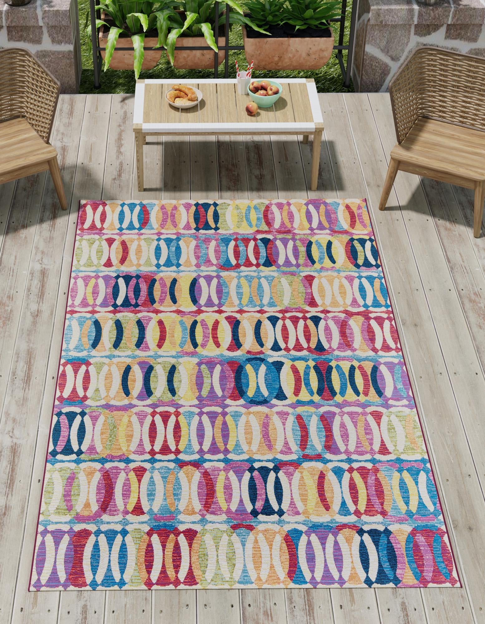 Multicolor 5' 3 x 7' Modern Indoor / Outdoor Rug | Rugs.com