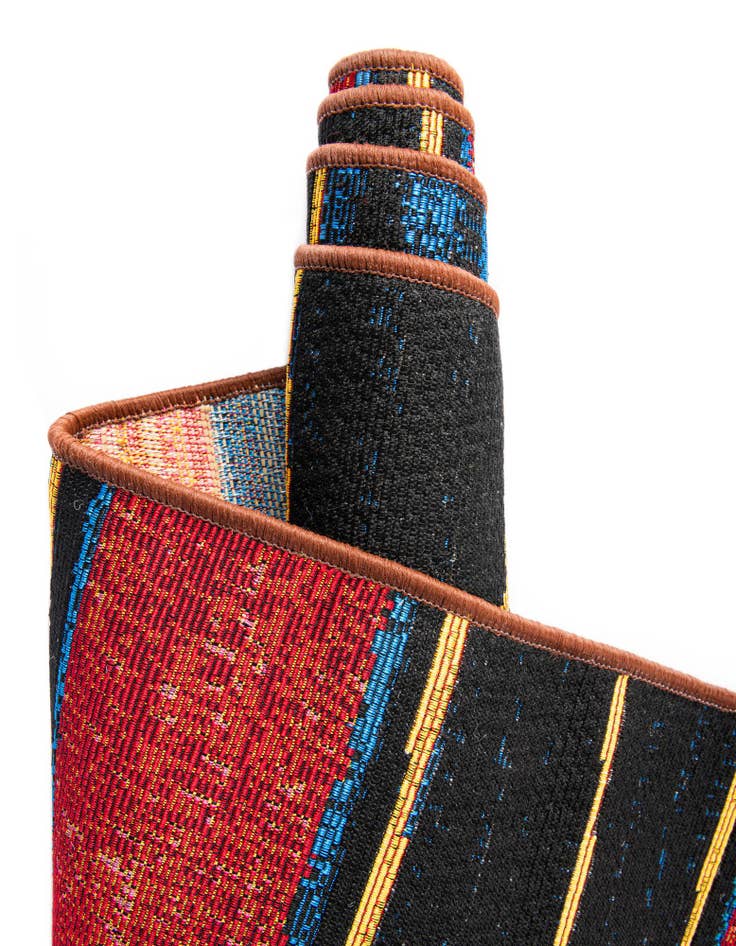 Detail image of  7' 10 x 10'  Washable Modern Indoor / Outdoor Rug