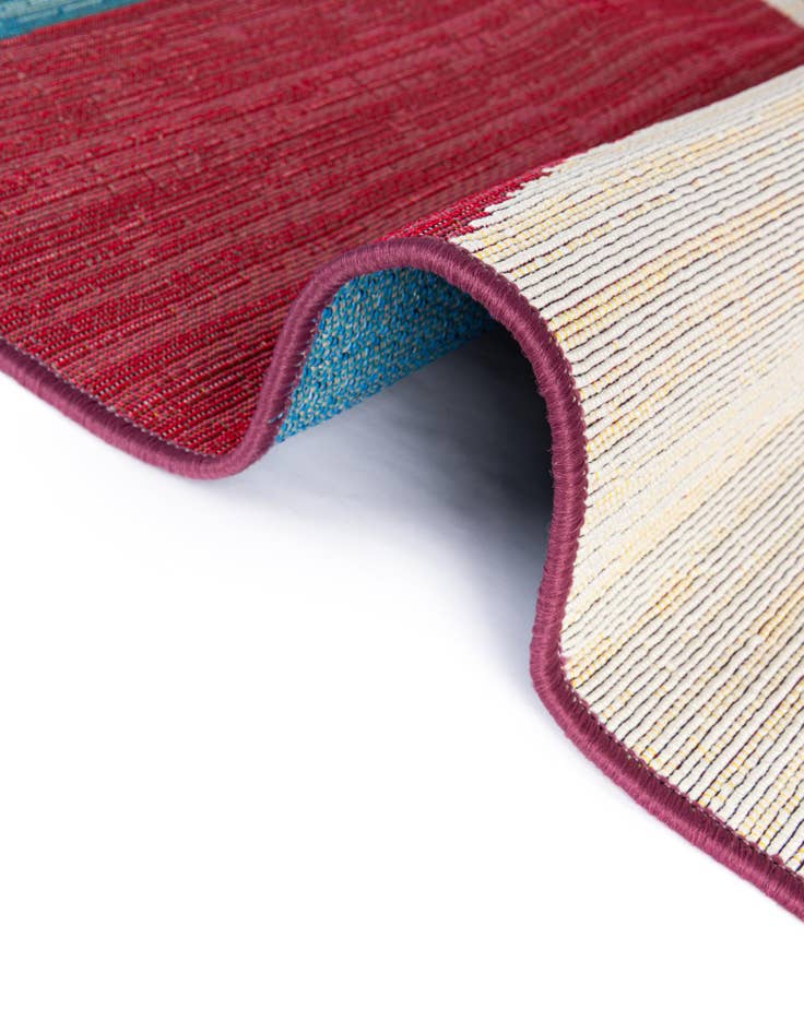 Detail image of  4' x 6'  Washable Modern Indoor / Outdoor Rug