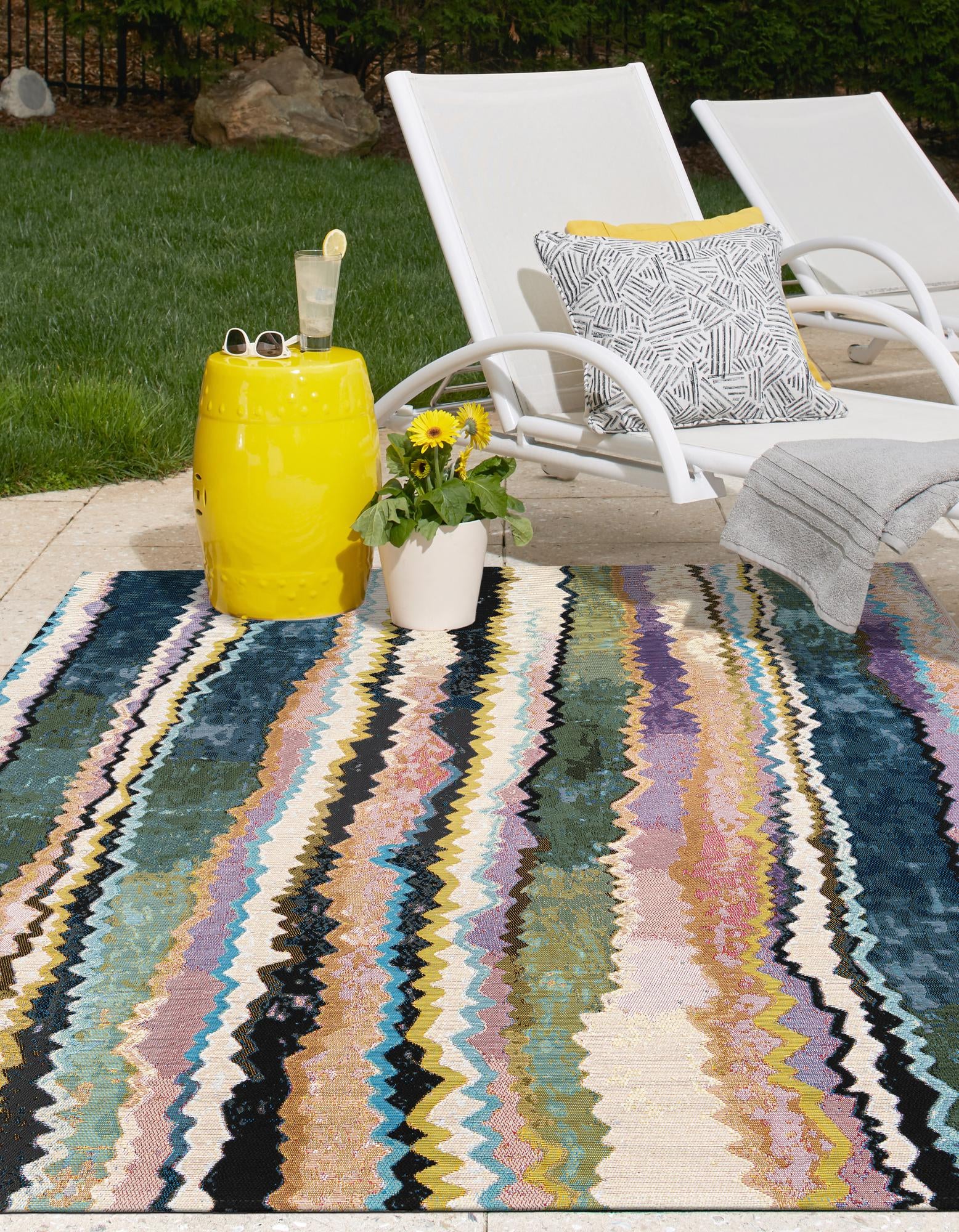 Multicolor 7' 10 x 10' Modern Indoor / Outdoor Rug | Rugs.com