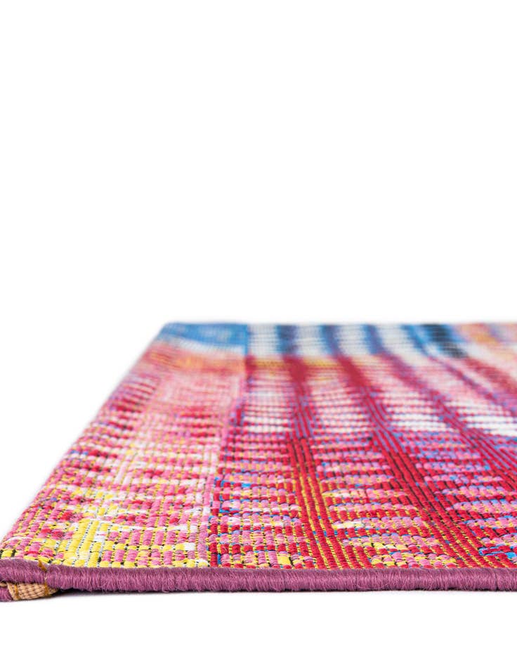 Detail image of  4' x 6'  Washable Modern Indoor / Outdoor Rug