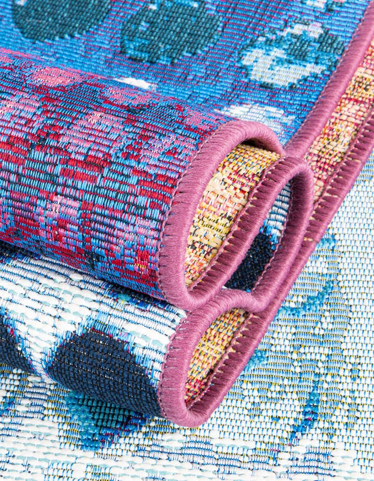 Detail image of  4' x 6'  Washable Modern Indoor / Outdoor Rug