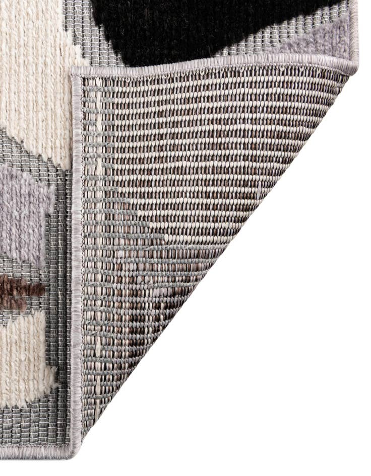 Detail image of  5' x 7' 7  Washable  Indoor / Outdoor Rug