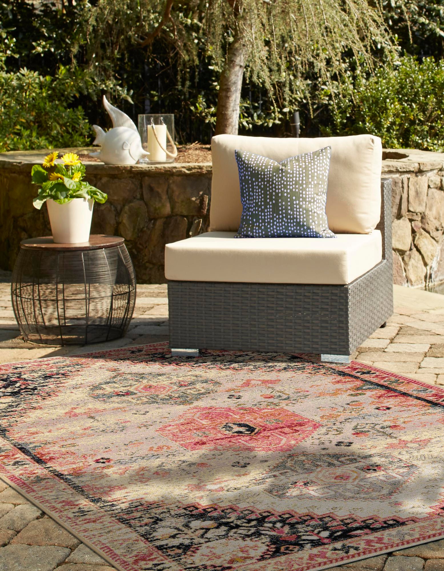 Multicolor 5' x 7' Traditional Indoor / Outdoor Rug | Rugs.com