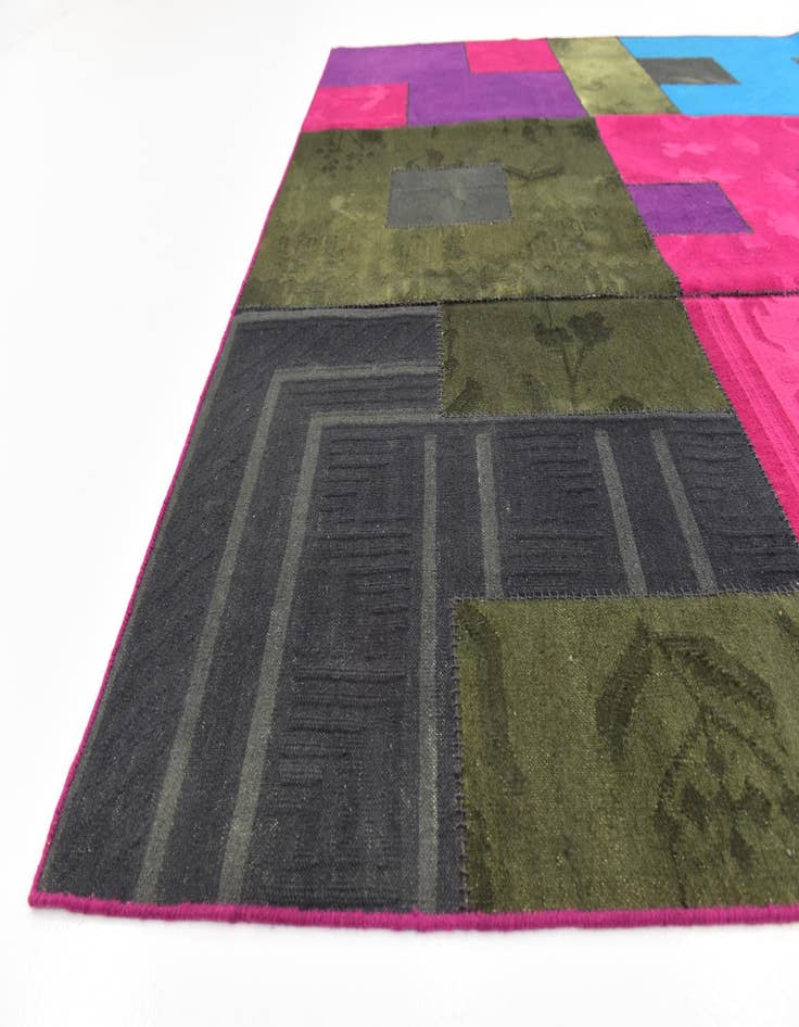 Detail image of  7' 3 x 10'  Hand Woven Patchwork Wool Rug