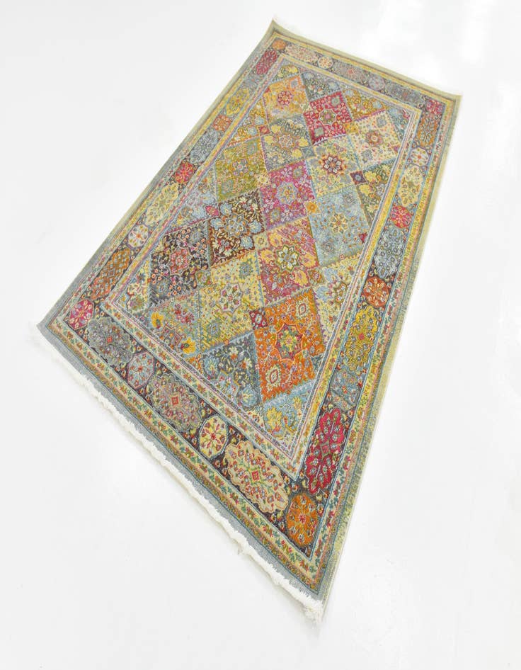 Detail image of  5' 5 x 8' Santiago Rug