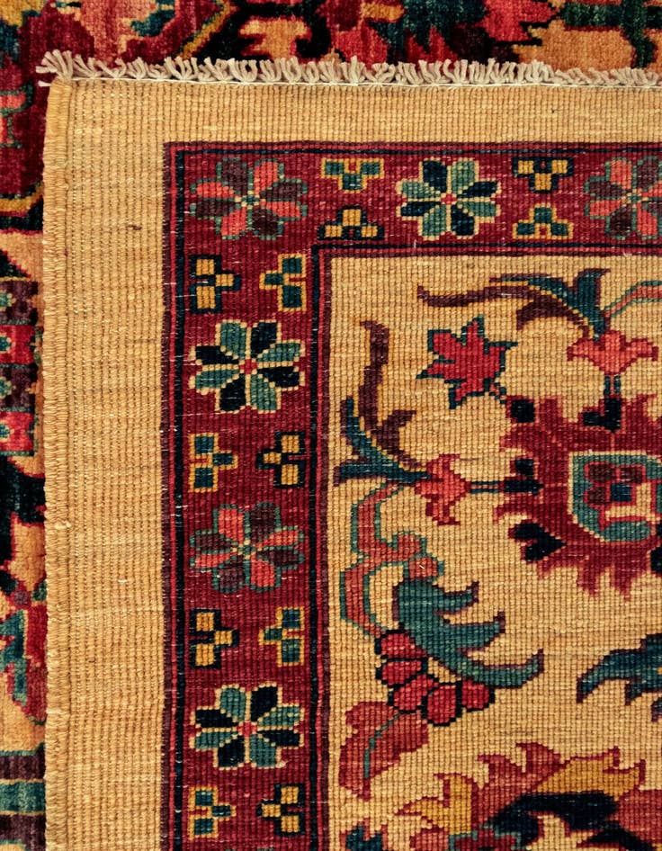 Detail image of  7' 4 x 9' 4 Sara Wool Rug
