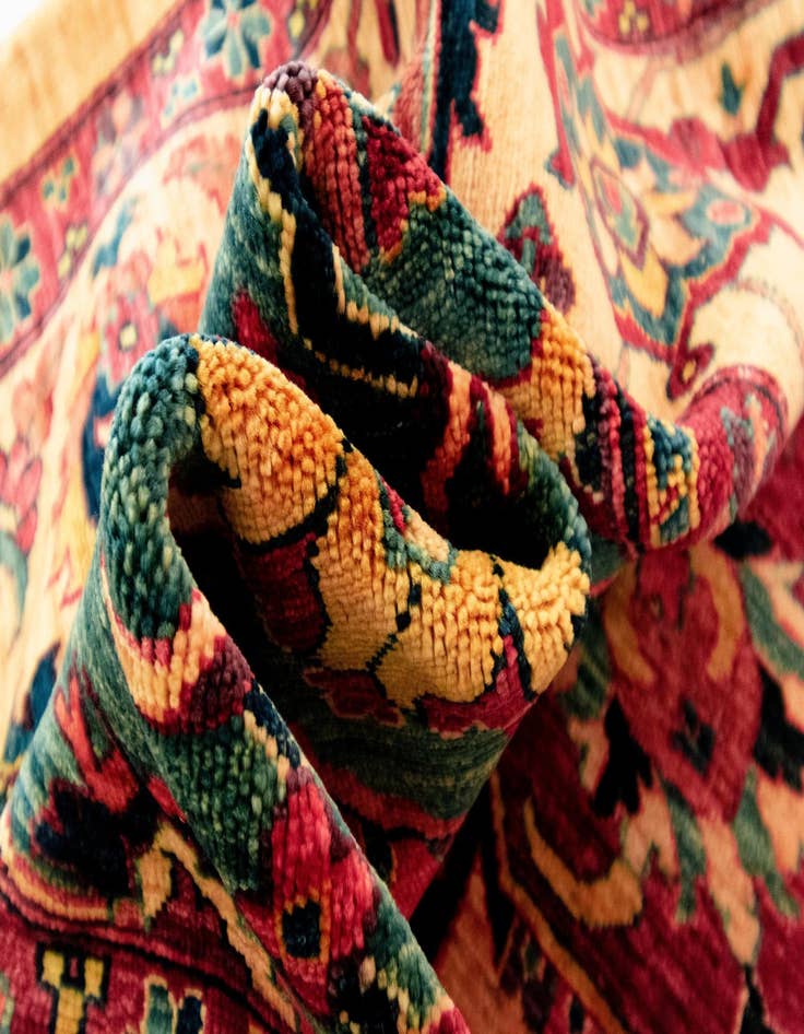 Detail image of  7' 4 x 9' 4 Sara Wool Rug