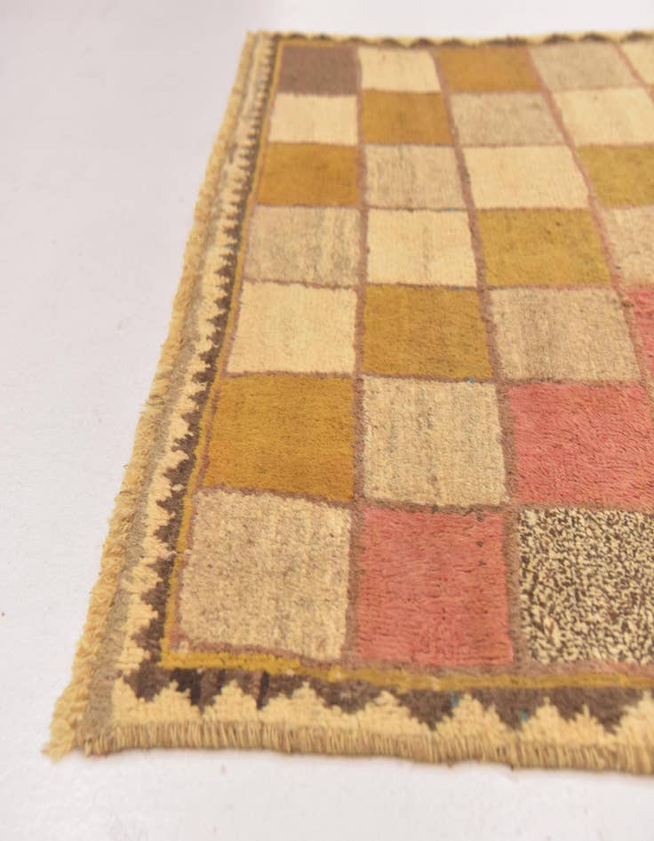 Detail image of 3' 5 x 4' 10 Hand Knotted Shiraz-Gabbeh Persian Wool Rug