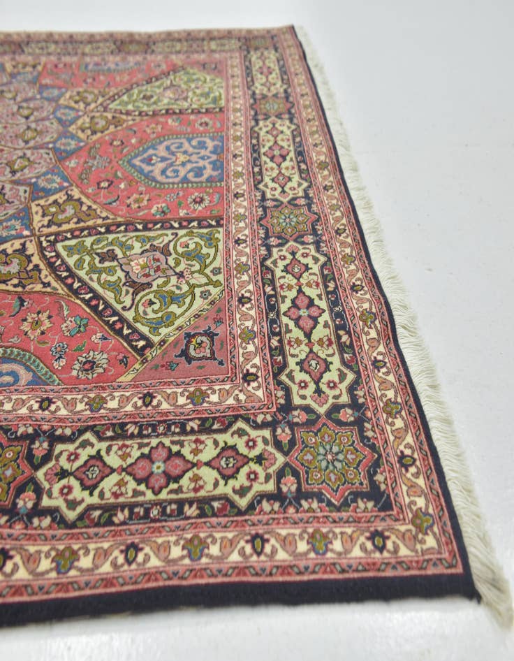 Detail image of  5' 5 x 8'  Hand Knotted Tabriz Persian Rug