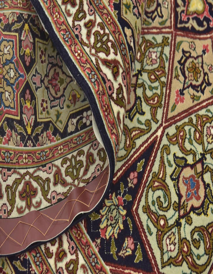 Detail image of  8' 3 x 11' 8  Hand Knotted Tabriz Persian Rug