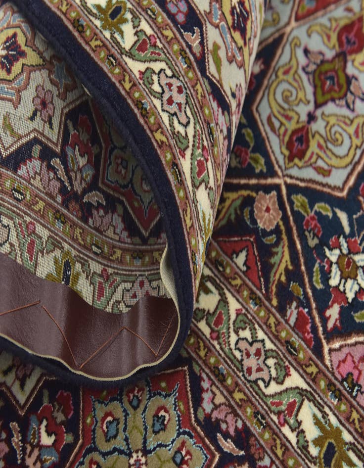 Detail image of  6' 8 x 8' 6  Hand Knotted Tabriz Persian Rug