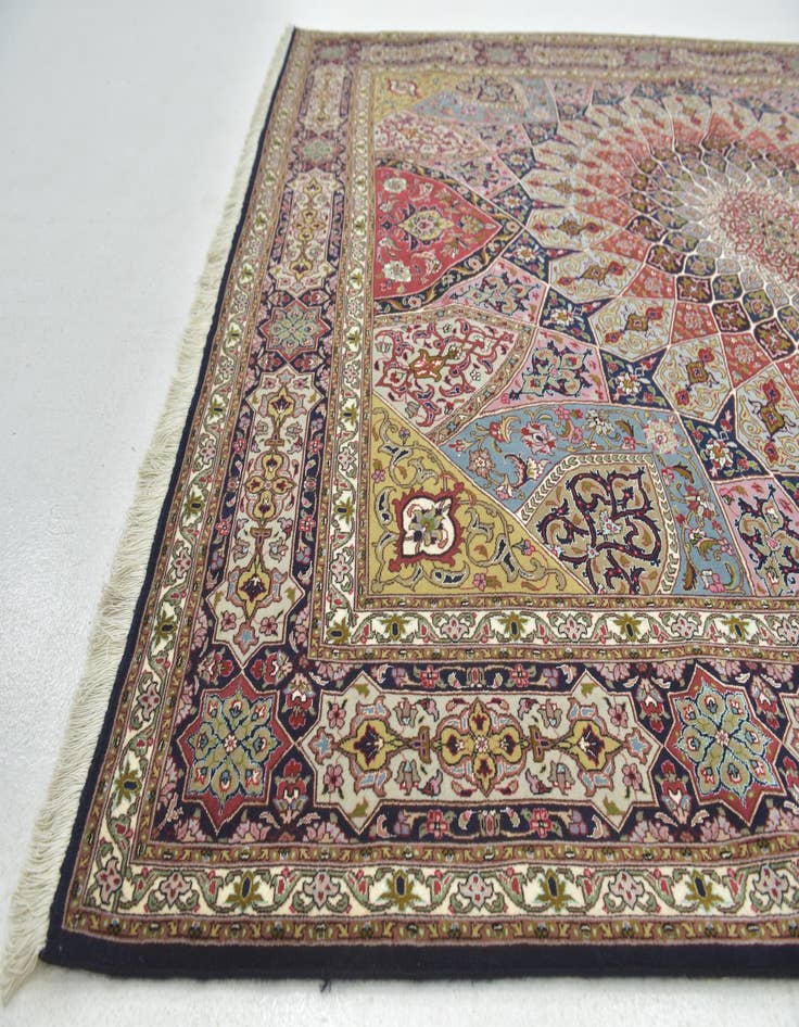 Detail image of  6' 8 x 8' 6  Hand Knotted Tabriz Persian Rug