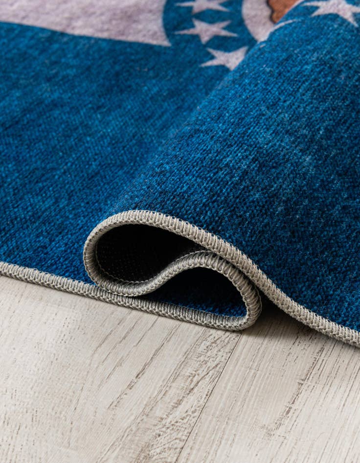 Detail image of  9' x 12' Missouri The Flag Collection Rug