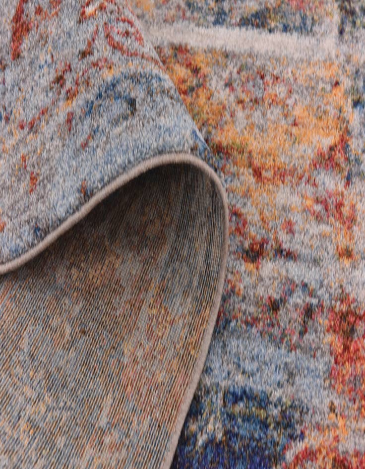 Detail image of  5' 2 x 7' 9 Theia Rug