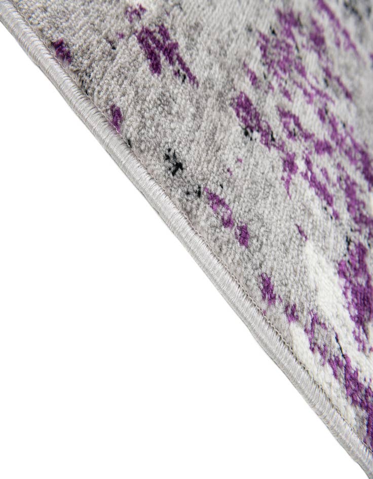 Detail image of 3' 2 x 5' Theia Rug