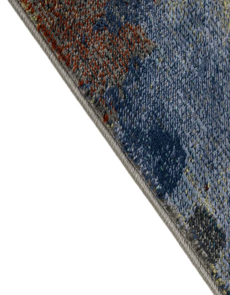Detail image of  5' x 7' 9 Theia Rug