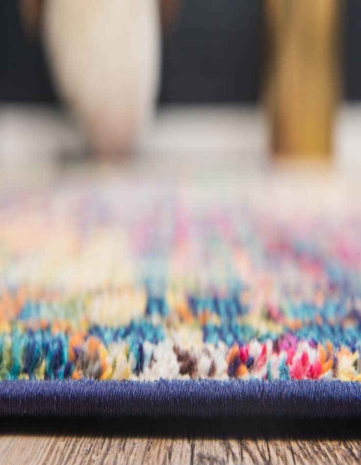 Detail image of  5' x 8'  Washable Theia Rug