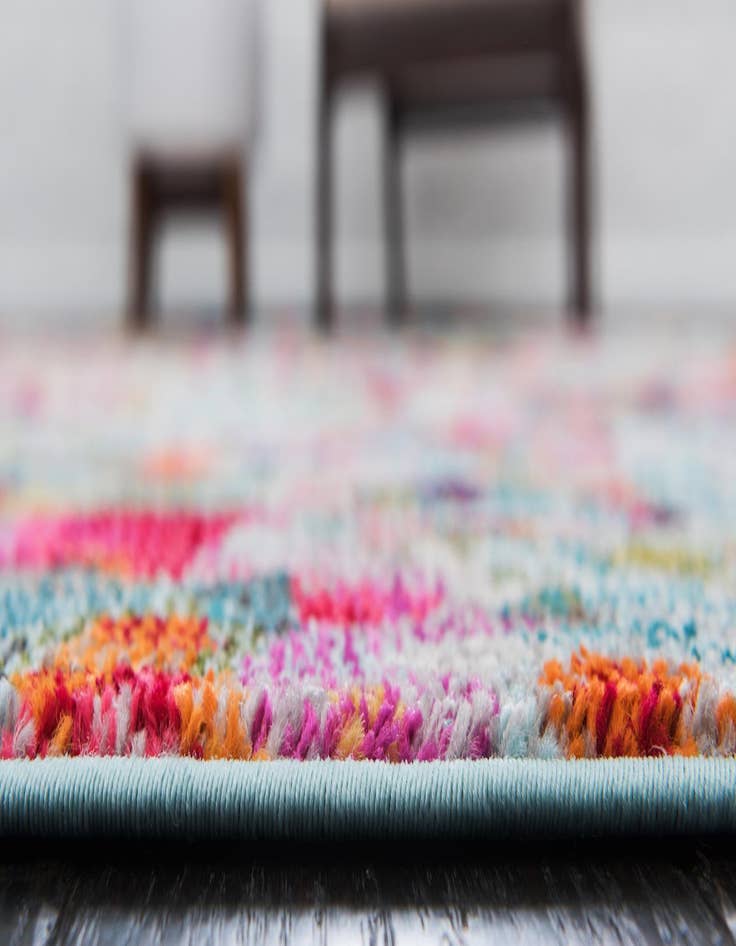 Detail image of  2' x 3'  Washable Theia Rug