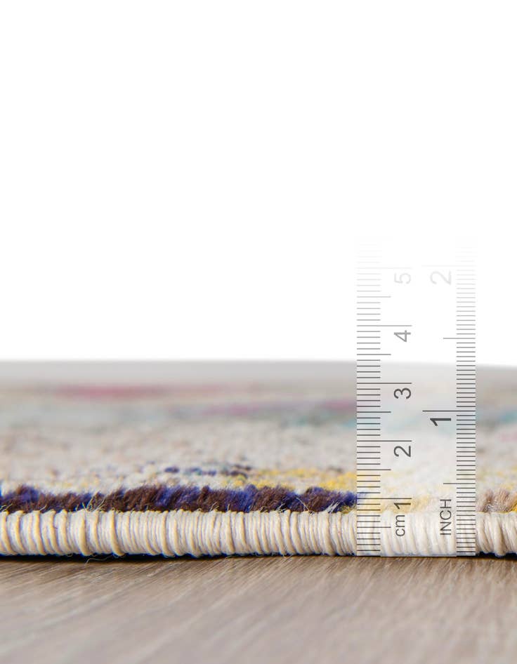 Detail image of  5' x 8'  Washable Theia Rug