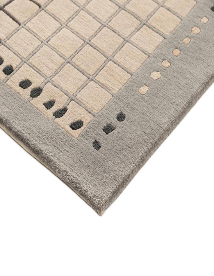 Detail image of  4' 7 x 6' 7  Hand Knotted Tibet Rug