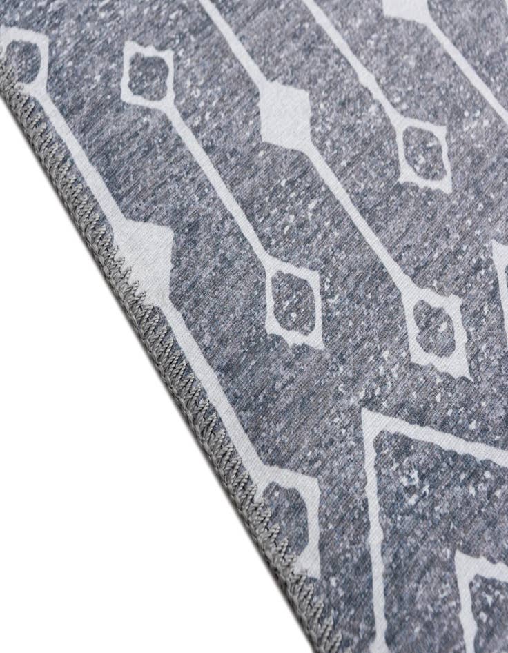 Detail image of  5' 3 x 7' 7 Timeless Rug