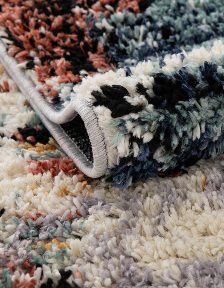 Detail image of  5' x 8' Tucson Rug