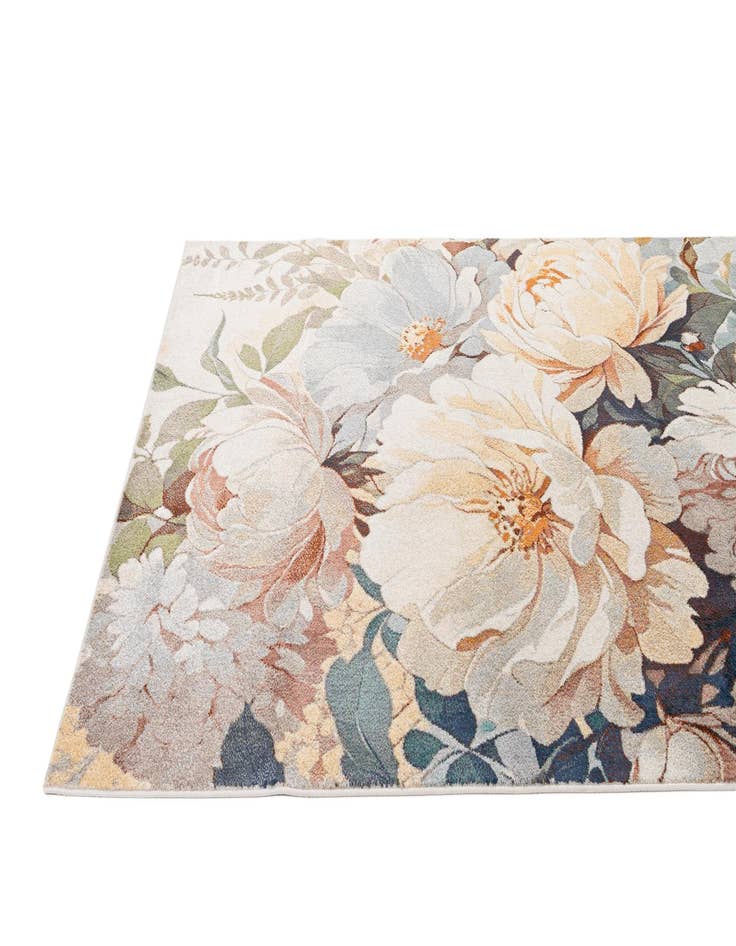 Detail image of  5' x 7' 10 Tuscany Rug