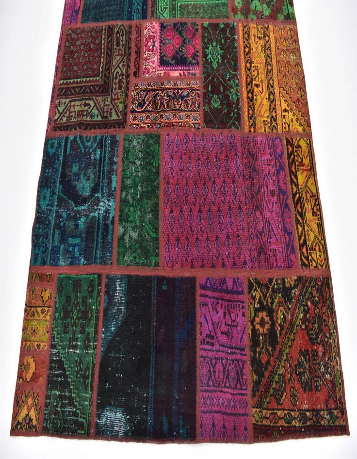 Detail image of  5' 6 x 7' 7  Hand Knotted Ultra Vintage Persian Wool Rug