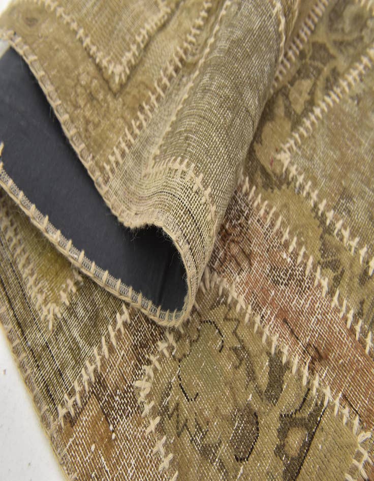 Detail image of  4' x 6'  Hand Knotted Ultra Vintage Persian Wool Rug