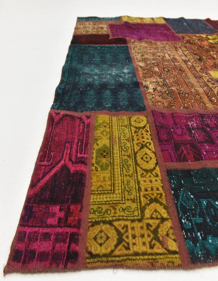 Detail image of  5' 6 x 7' 8  Hand Knotted Ultra Vintage Persian Wool Rug