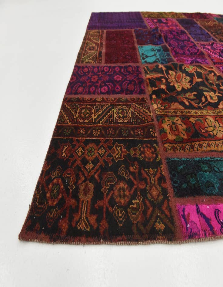 Detail image of  5' 6 x 7' 10  Hand Knotted Ultra Vintage Persian Wool Rug