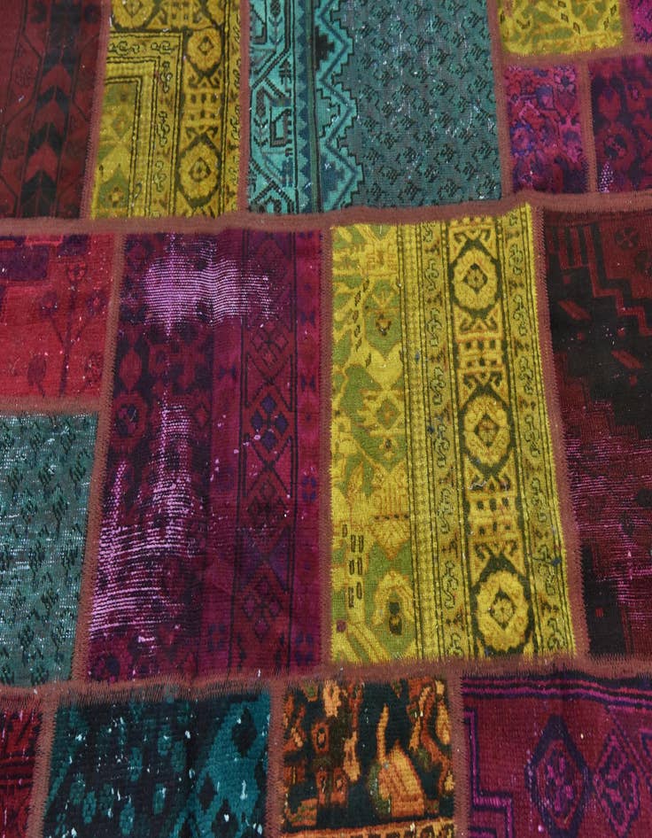 Detail image of  5' 8 x 8'  Hand Knotted Ultra Vintage Persian Wool Rug