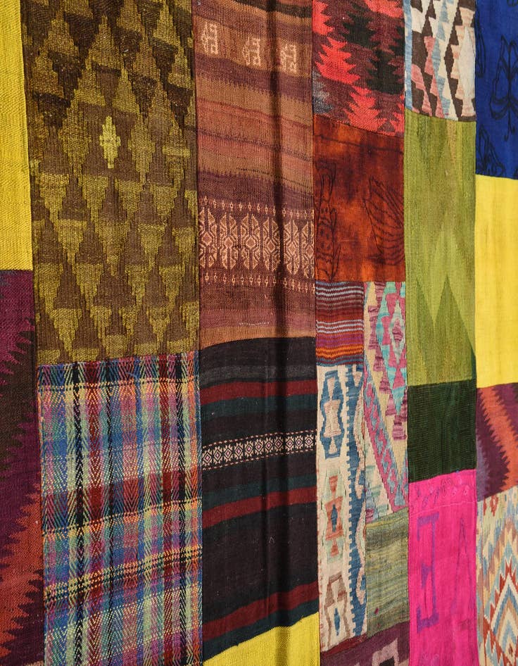 Detail image of  6' 8 x 9' 5  Hand Knotted Ultra Vintage Persian Wool Rug