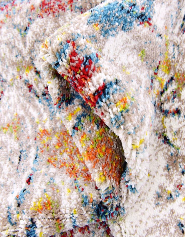 Detail image of  8' x 10' Veneto Rug