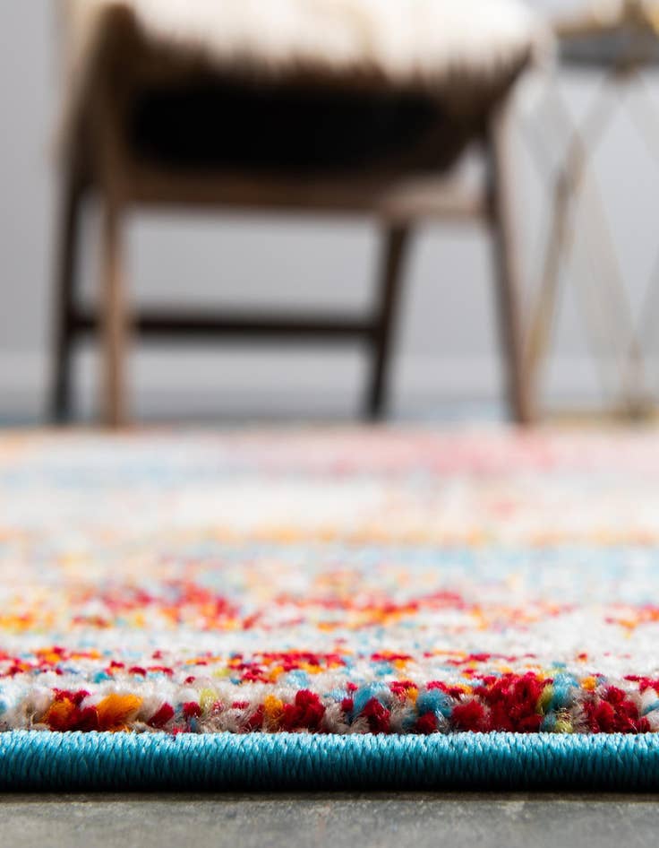 Detail image of  8' x 10' Veneto Rug