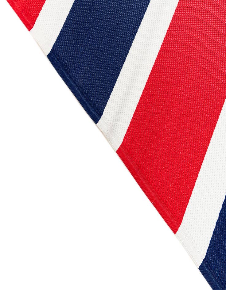 Detail image of  4' x 6'  Washable Vista Breeze Indoor / Outdoor Rug